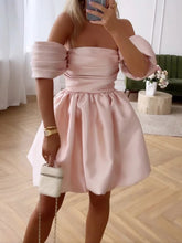 Laden Sie das Bild in den Galerie-Viewer, One Shoulder Puff Sleeve Solid Color Dress