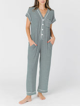 Laden Sie das Bild in den Galerie-Viewer, Striped Jumpsuit Pajamas