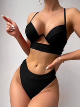 Laden Sie das Bild in den Galerie-Viewer, Solid Color Hollow Sexy Bikini Set