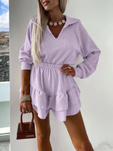 Laden Sie das Bild in den Galerie-Viewer, V-Neck Women&#39;s Shirt And Flared Skort Two-Piece Set