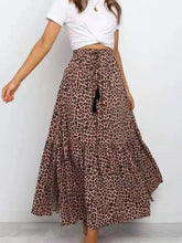 Carregar imagem no visualizador da galeria, Brown Leopard Print Maxi Skirts