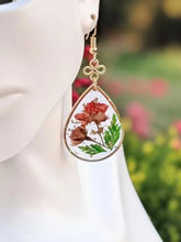 Indlæs billede til gallerivisning Red Rose Resin Drop Earrings