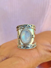 Load image into Gallery viewer, Boho Moon Light Stone Water Wave Ring