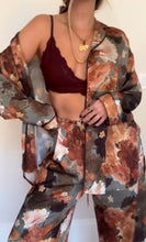 Charger l'image dans la galerie, Peony Satin Pajama Set