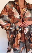 Charger l'image dans la galerie, Peony Satin Pajama Set