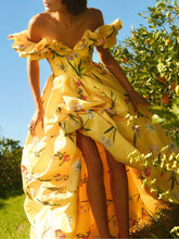 Carica l&#39;immagine nel visualizzatore di Gallery, Off-the-shoulder Printed Hem Slit Party Maxi Dress