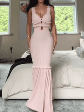 Lataa kuva Galleria-katseluun, Off-Shoulder Ruffle Detail Dress