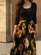 Load image into Gallery viewer, Yellow printed pleated skirt + top set