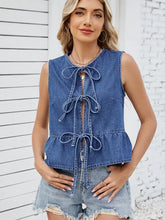 Načíst obrázek do prohlížeče Galerie, Ruffled Tie-Front Denim Vest Top