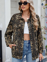 Load image into Gallery viewer, Vintage Loose Fit Classic Denim Jacket