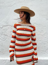 Görseli Galeri görüntüleyiciye yükleyin, Striped Knit Beach Cover-Up