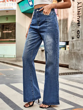 Load image into Gallery viewer, Versatile Mid-Rise Flared Denim Pants