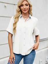 Load image into Gallery viewer, Relaxed Fit Short-Sleeve Denim-Look Shirt