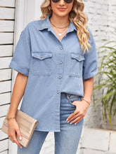 Load image into Gallery viewer, Slim Fit Short-Sleeve Button-Down Denim Shirt