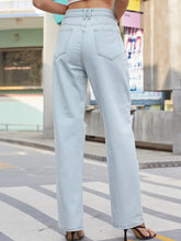 Load image into Gallery viewer, Light Wash Vintage Distressed Denim Pants