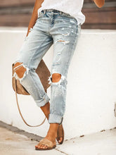 Load image into Gallery viewer, Unique Paint Splatter Distressed Cropped Denim Pants