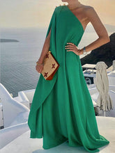 Carregar imagem no visualizador da galeria, Fashionable Solid Color Loose One Shoulder Maxi Dress