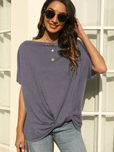 Carica l&#39;immagine nel visualizzatore di Gallery, Solid Color Off-Shoulder T-Shirt