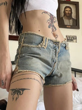 Load image into Gallery viewer, Frayed Denim Shorts Women