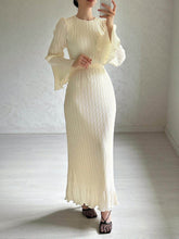 Load image into Gallery viewer, Pleated Bell Sleeve Maxi Dress