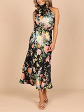 Carica l&#39;immagine nel visualizzatore di Gallery, Floral Halter Neck Elastic Waist Maxi Dress