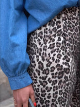 Load image into Gallery viewer, Leopard Print Vintage Skinny Jeans