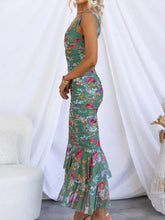 Carregar imagem no visualizador da galeria, Sweetheart Neck Strap Printed Pleated Mesh Maxi Dress