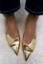 Load image into Gallery viewer, Bright Color Pointed Toe High Heels