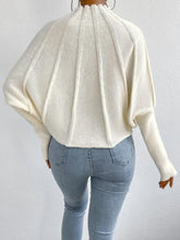 Carregar imagem no visualizador da galeria, Simple Dolman Sleeve Sweater