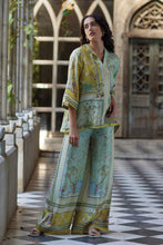 Load image into Gallery viewer, Flair Fusion Flowers Pants Set