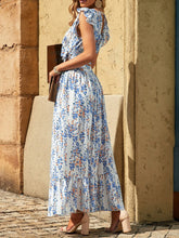 Laden Sie das Bild in den Galerie-Viewer, Printed Tie Back Cropped Top and Maxi Skirt Set