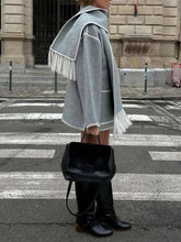 Carica l&#39;immagine nel visualizzatore di Gallery, Draped Fringed Blend Jacket With Scarf