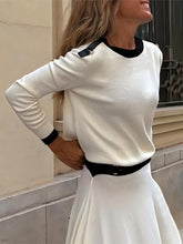 Laden Sie das Bild in den Galerie-Viewer, Elegant Contrast Color Round Neck Long Sleeve Sweater