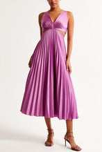 Görseli Galeri görüntüleyiciye yükleyin, V Neck Cut Out Waist Sleeveless Pleated Maxi Dress