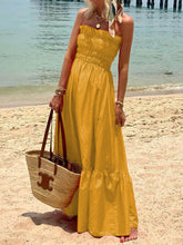 Laden Sie das Bild in den Galerie-Viewer, Smocked Bust Off Shoulder Vacation Maxi Dress