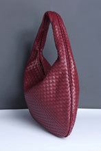 Load image into Gallery viewer, Retro Crescent Bag