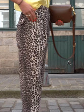 Load image into Gallery viewer, Leopard Print Vintage Skinny Jeans