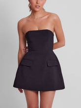 Carregar imagem no visualizador da galeria, Neckline Ultimate Strapless Dress