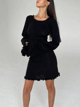 Laden Sie das Bild in den Galerie-Viewer, Round Neck Flounce Sleeve Short Dress