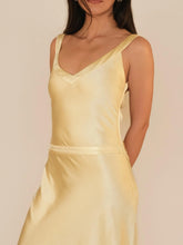 Load image into Gallery viewer, Andie Buttery Maxi Dress
