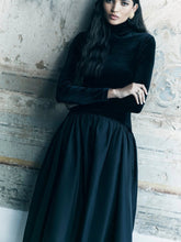 Load image into Gallery viewer, Florienne Long Sleeve Maxi Dress