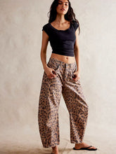 Load image into Gallery viewer, Leopard Print Barrel Jeans