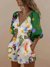 Carica l&#39;immagine nel visualizzatore di Gallery, Unique Print Front Tie Blouse And Elastic Waist Pocketed Shorts Set