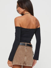 Laden Sie das Bild in den Galerie-Viewer, Carradine Off The Shoulder Top Black