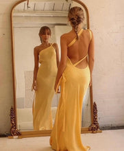 Carregar imagem no visualizador da galeria, Moonlit Soiree Satin Asymmetrical One Shouder Backless Strap Maxi Dress