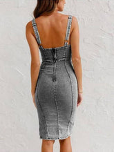 Carregar imagem no visualizador da galeria, This Seasons Staple Denim Adjustable Straps Zip-up Firm Stretch Midi Dress