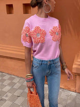 Load image into Gallery viewer, Sweet Contrast Color Flower Round Neck Short Sleeve Sweater