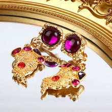 Carregar imagem no visualizador da galeria, Royal Pomegranate Design Crystal Earrings