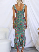 Laden Sie das Bild in den Galerie-Viewer, Sweetheart Neck Strap Printed Pleated Mesh Maxi Dress