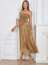 Görseli Galeri görüntüleyiciye yükleyin, Sleeveless Ruched Maxi Dress